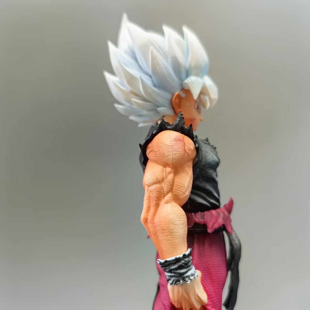 DRAGON BALL Goku Dragon Ball Z Action Figure - Collectible Statue Model with Dynamic Poses, White Hair & Battle-Damaged Style (Kameha Beam Effects) - Anime Manga Replica for Fans, Display, Accessory