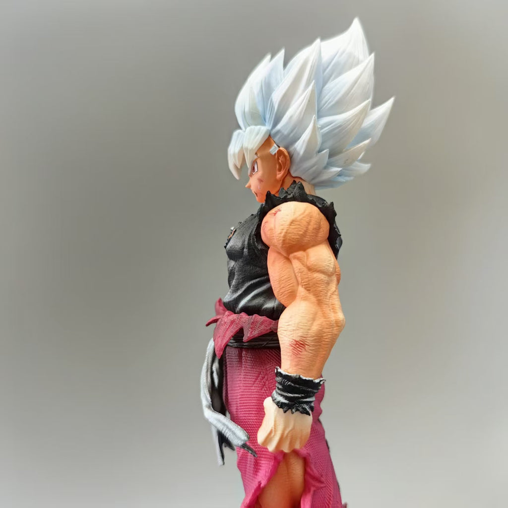 DRAGON BALL Goku Dragon Ball Z Action Figure - Collectible Statue Model with Dynamic Poses, White Hair & Battle-Damaged Style (Kameha Beam Effects) - Anime Manga Replica for Fans, Display, Accessory