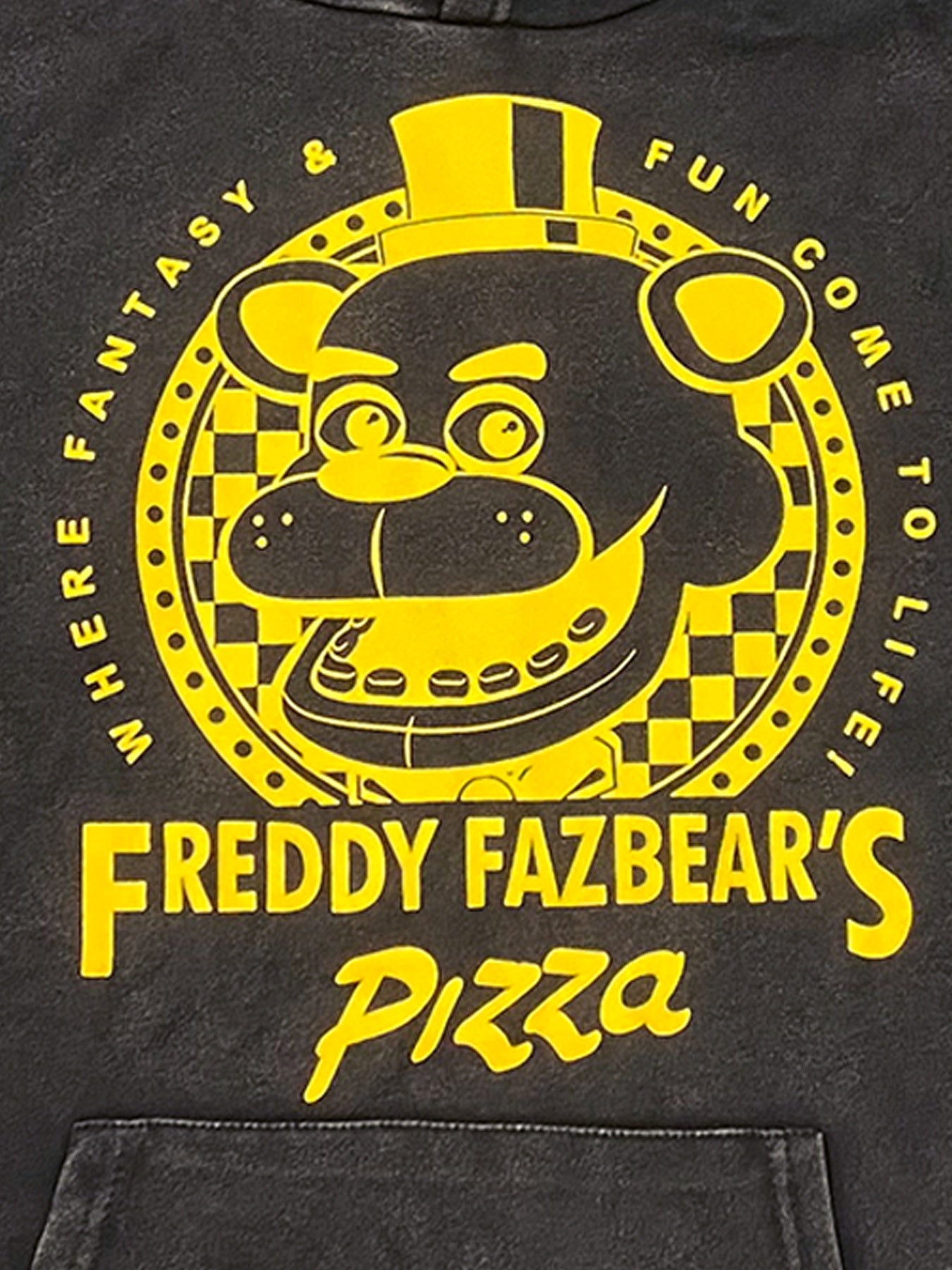 Vintage Freddy Fazbear'S Pizza Graphic Hoodie - Cozy Oversized Long Sleeve Hooded Sweatshirt, Gray Distressed Streetwear with Yellow Pizza Print, Perfect for Fall & Winter, Women'S Casual Streetwear|Casual Streetwear|Washed D