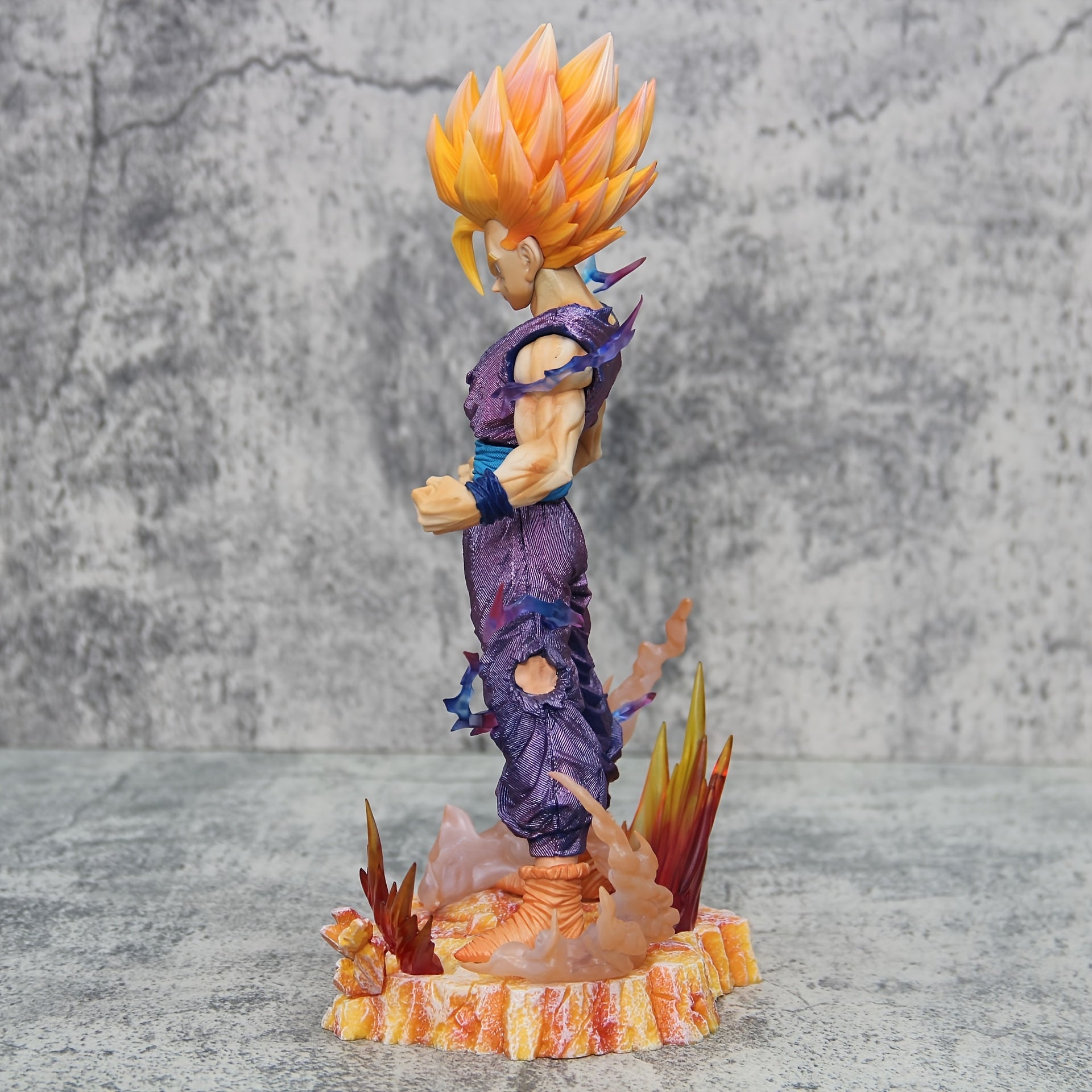 DRAGON BALL Son Gohan Figure - Super Saiyan Battle-Damaged Action Figure, Collectible Anime Statue with Dynamic Action Effects, PVC Figure for Display, for games, for movies, Gift for DBZ Fans (for & s)