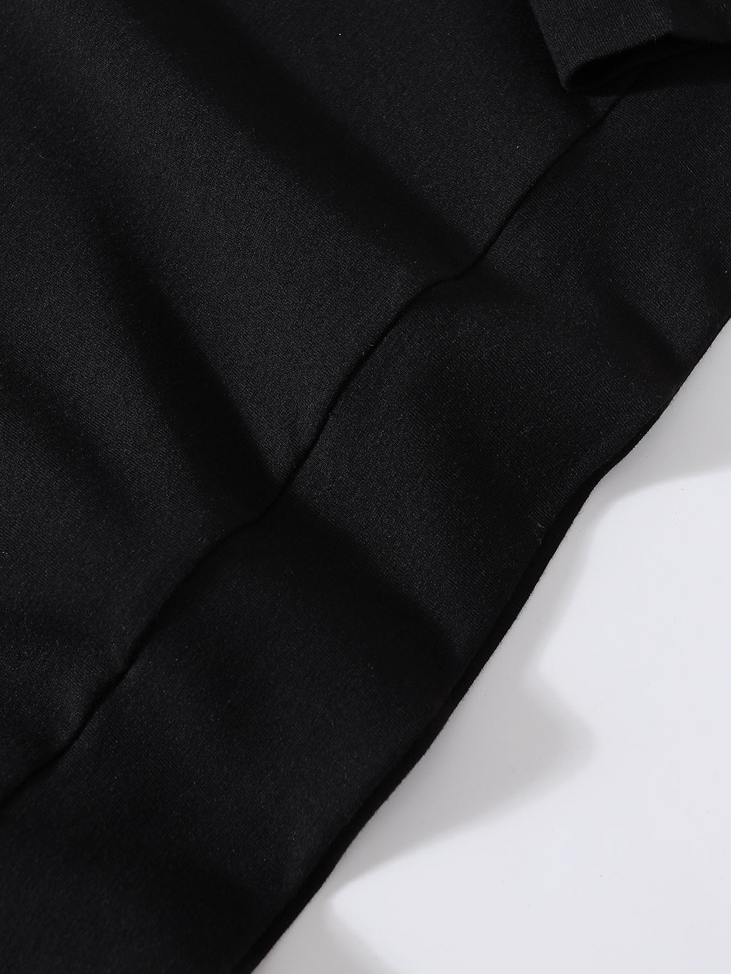 DRAGON BALL Men's & Unisex-like Trunks Super Saiyan Anime Sweatshirt - Black Goku's Iconic Character Print with Text, Casual Round Neck Pullover for & Casual Attire, Saiyan-Themed Gift for Fans