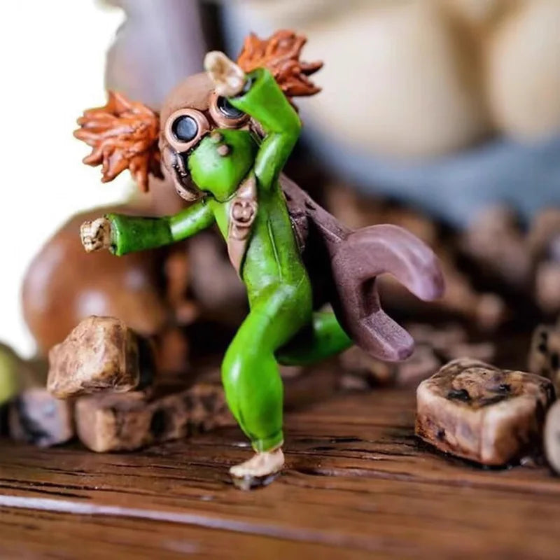 Little Nightmares III: Monster Baby Low Alone Game Scene Figure Desktop Collect Decorate Game Peripheral Birthday Gifts