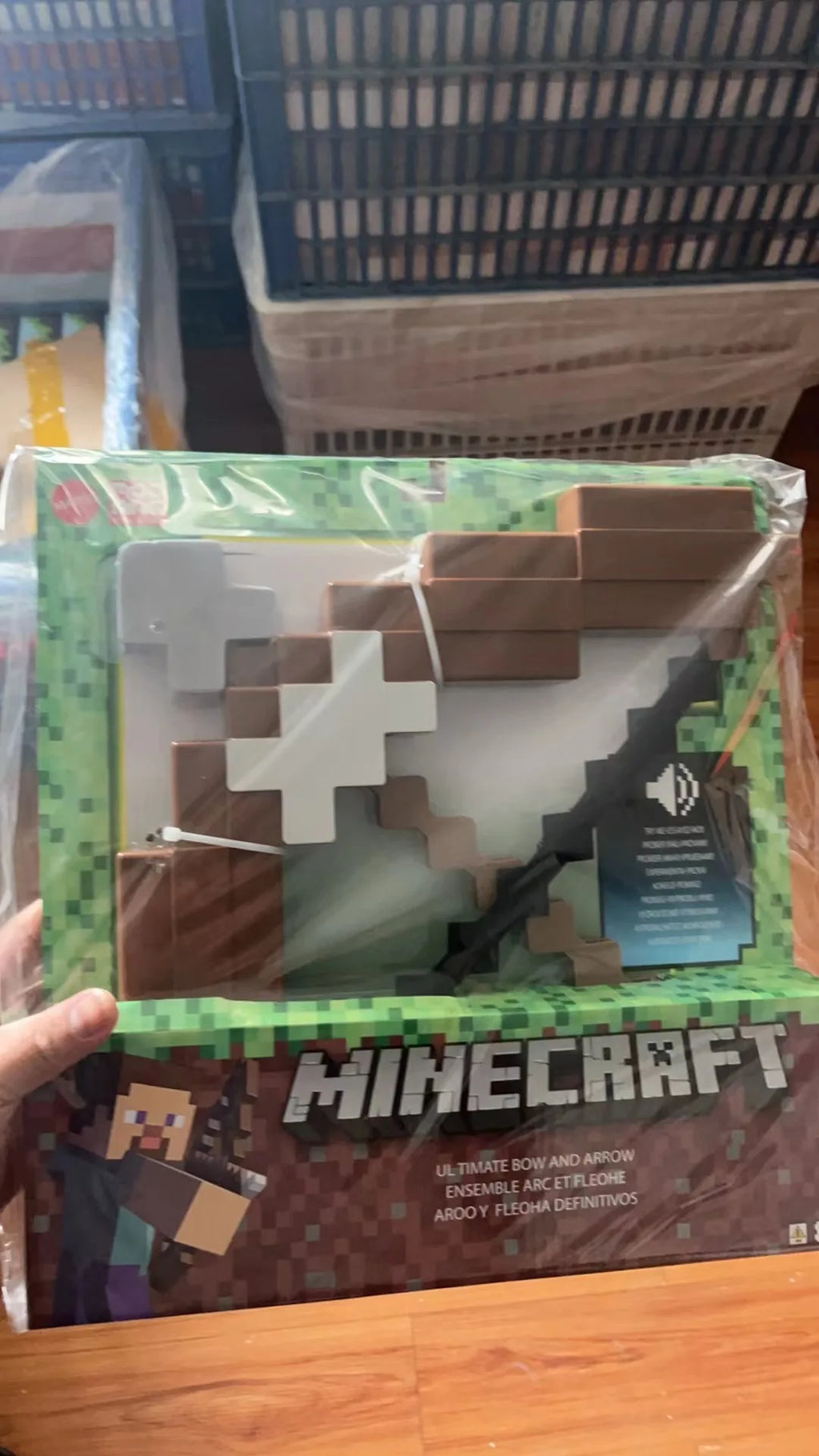 2025 NEW! Minecraft Emit Ultimate Bow and Arrow with Sound Effects Soft Weapon Action Figure Model Outdoor Toys for Gifts