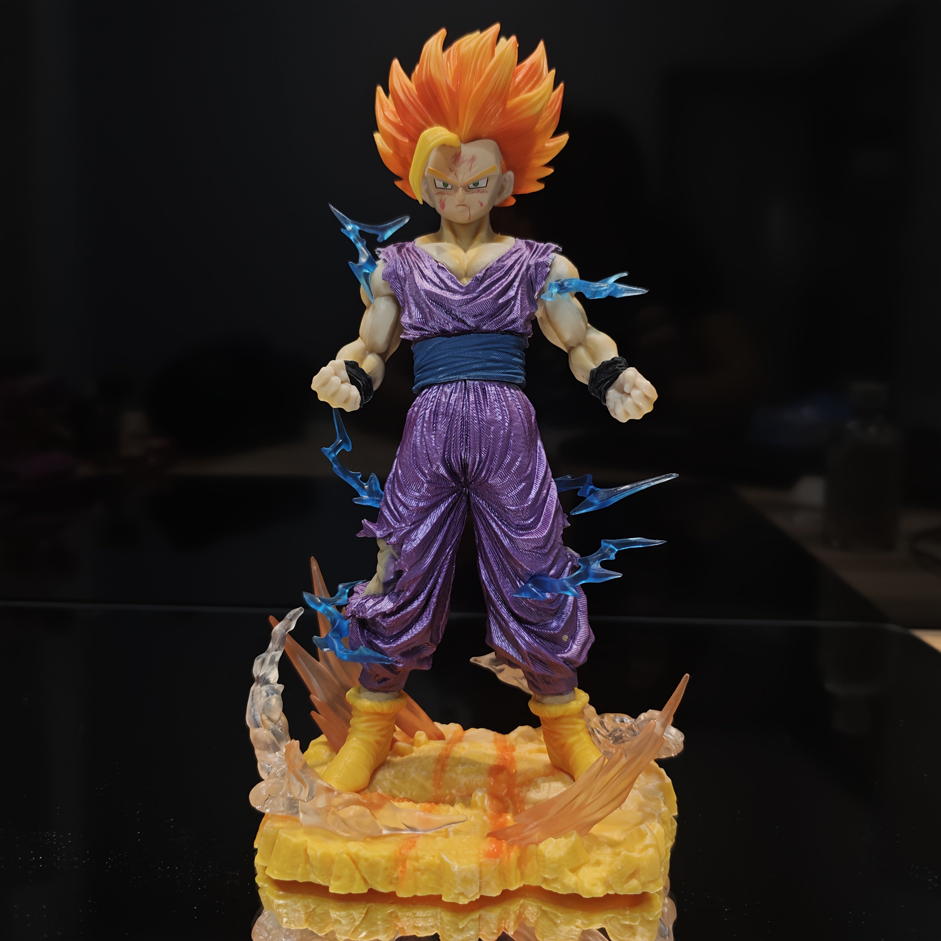 DRAGON BALL Son Gohan Figure - Super Saiyan Battle-Damaged Action Figure, Collectible Anime Statue with Dynamic Action Effects, PVC Figure for Display, for games, for movies, Gift for DBZ Fans (for & s)