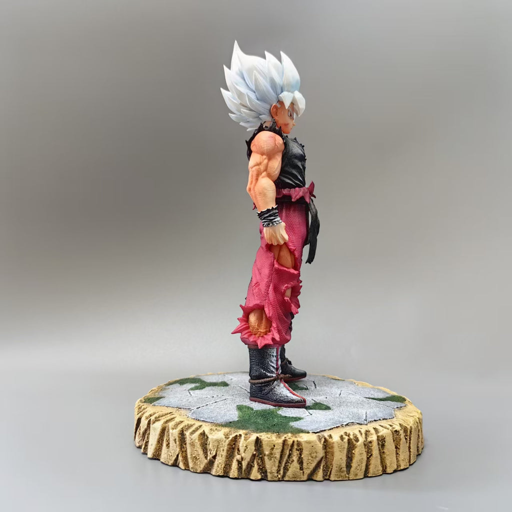 DRAGON BALL Goku Dragon Ball Z Action Figure - Collectible Statue Model with Dynamic Poses, White Hair & Battle-Damaged Style (Kameha Beam Effects) - Anime Manga Replica for Fans, Display, Accessory
