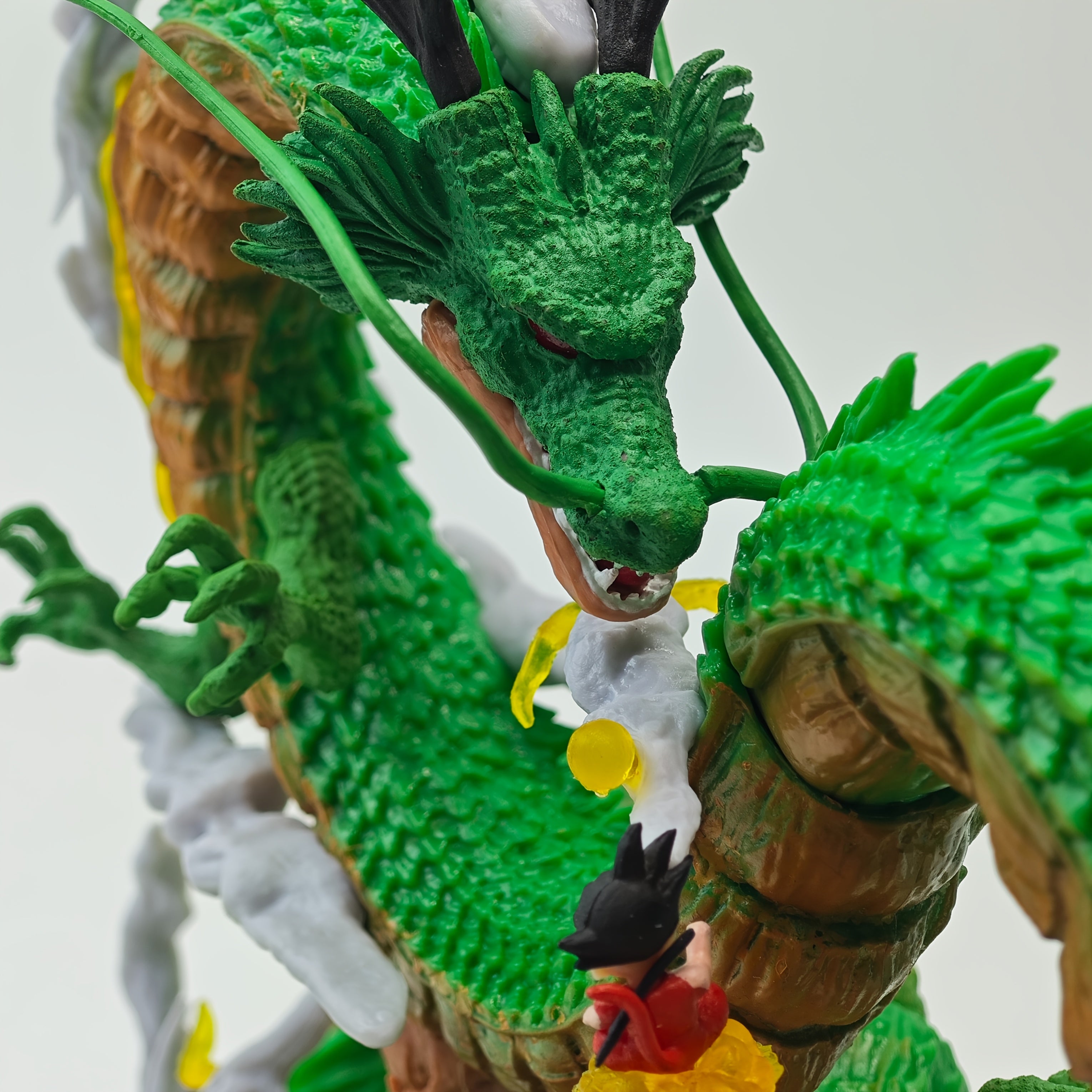 DRAGON BALL Goku & Shenron Action Figure - Highly Detailed Collectible PVC Statue with Shenron in Iconic Smoke Ring Form, Anime Statue for Display/Gift for DB Fans (Compatible with other DB Collections)